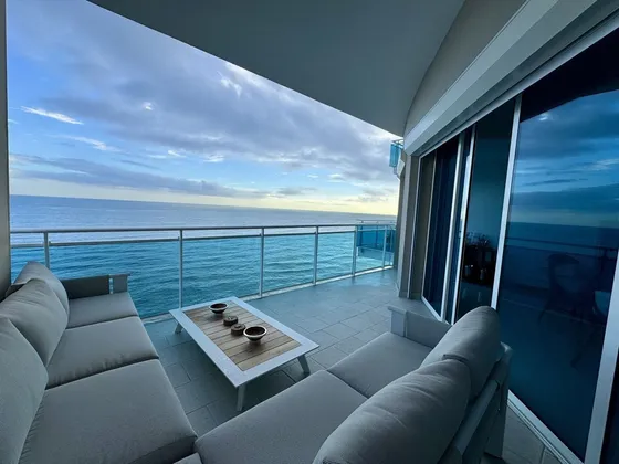 Apartamento Amueblado Full De 2 Habitaciones Frente Al Mar, Malecon