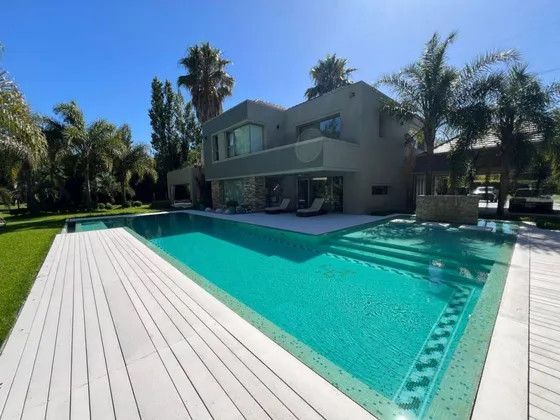 Hermosa Casa En St. Thomas Sur De Excelente Calidad Constructiva (cercana A La Entrada Y En Una De Las Cuadras Más Exclusivas, En Cul De Sac, Sobre Triple Lote De 2890m2)