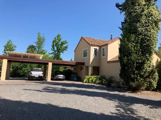 Hermosa Parcela En Condominio, Linderos-buin  195-5.000 M2