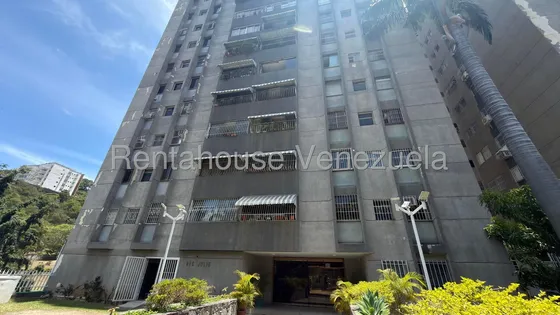 Apartamento En Venta Ubicado En Santa Fe / Bp Mls #27-1951