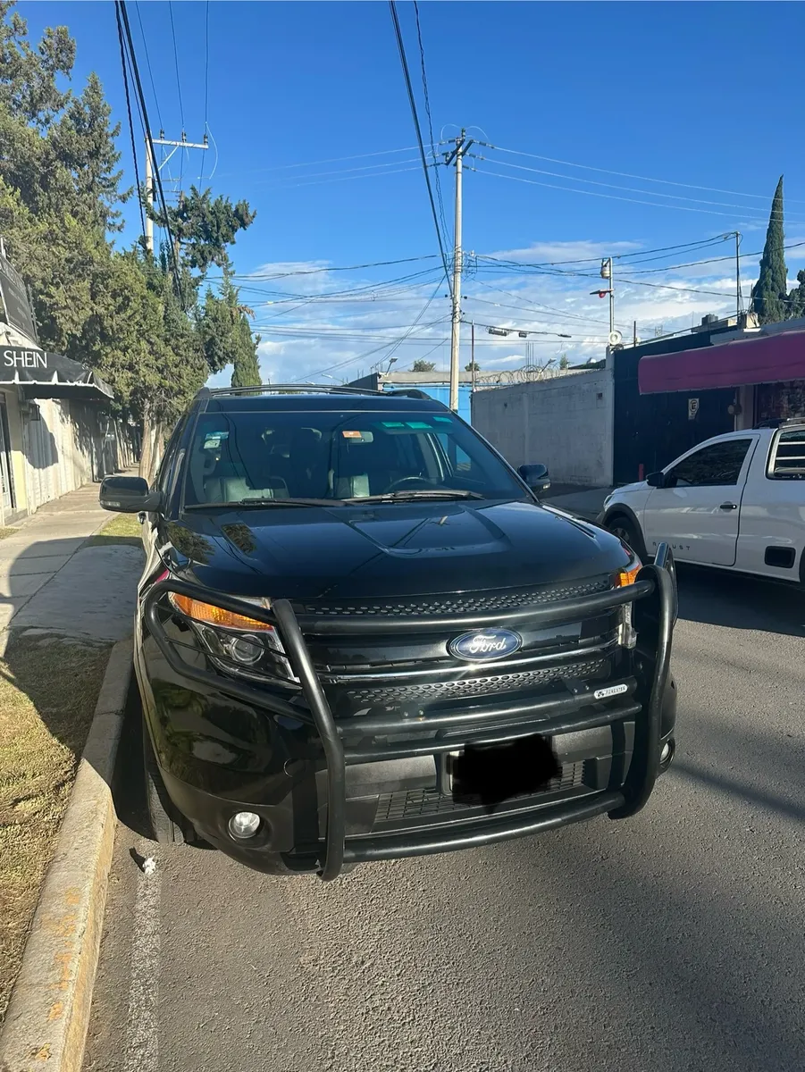 Ford Explorer 4.0 Limited V6 Sync 4x4 Mt