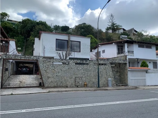 Venta Casa Los Naranjos 3h+s / 4b+s / 3pe (ig)