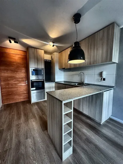 Arriendo Departamento Nuevo 3d/2b, Condominio Smart Francia.
