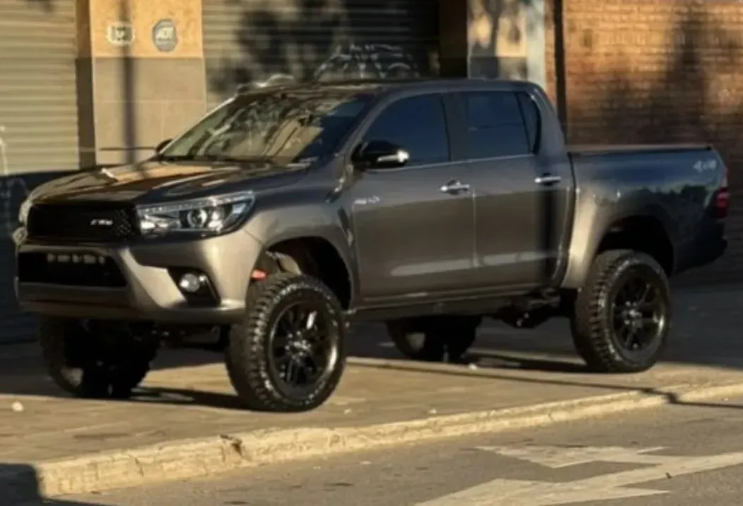 Toyota Hilux Pick-Up 2.8 Cd Srx 177cv 4x4 At