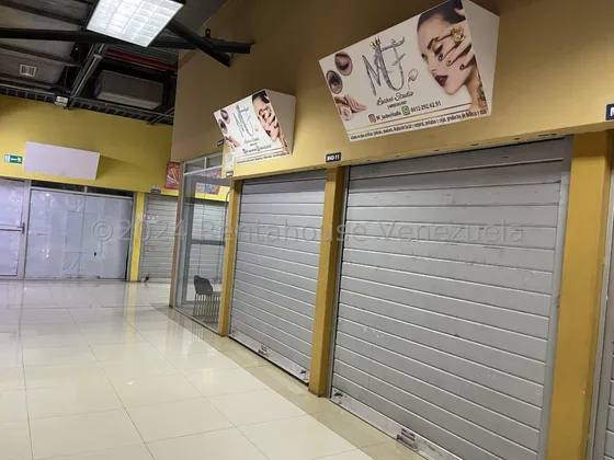 Local En Venta Ubicado En La Esmeralda San Diego Carabobo 24-20641, Eloisa Mejia