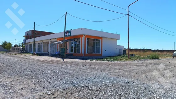 En Venta 3 (o 4) Locales A Estrenar En Fernandez Oro. / Apto Para Seguir Construyendo!!!