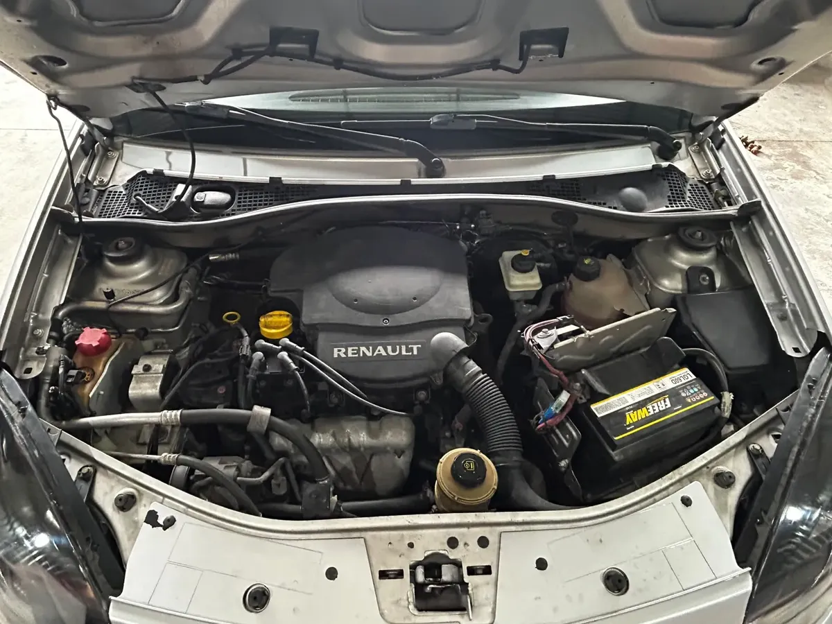 Renault Sandero 2012 1.6 8v Expression Hi-flex 5p — foto 3