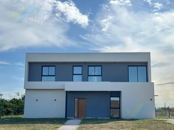Venta De Casa En San Sebastias - Area 6