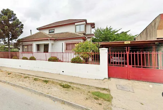 Casa De 2 Pisos // Los Carrera // Frodden (74243)