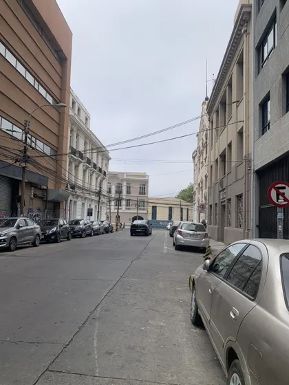 Vendemos Amplio Y Luminoso Depto En El Plan De Valparaiso.