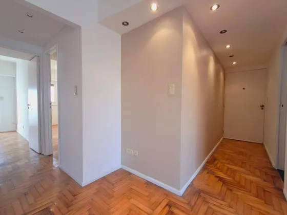 Departamento De 3 Ambientes En Alquiler  En Almagro