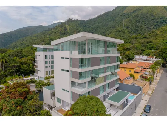 Se Vende Apartamento Duplex De 450m2 En Altamira