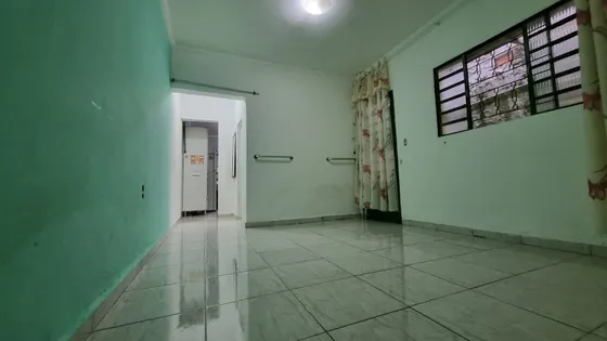 Vende Casa  