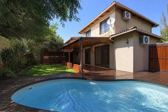 Casa En Microbarrio Cerrado En Peñalolén
