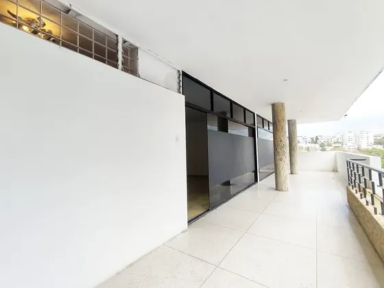 Casa En Alquiler, Colinas De Bello Monte, Uso Comercial, Negocios, Municipio Baruta.