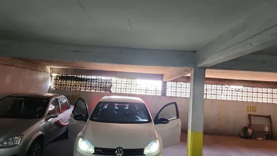 Venta Cochera Fija Techada Lanus Centro - Permuto