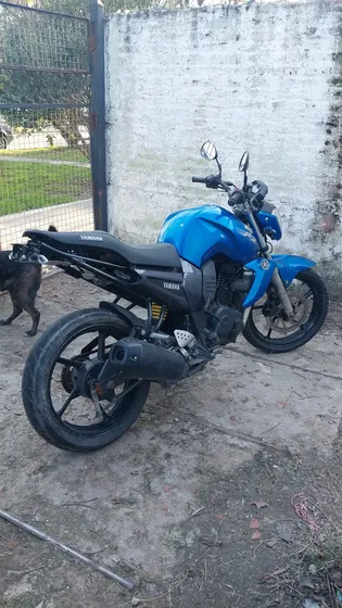 Yamaha Fz16