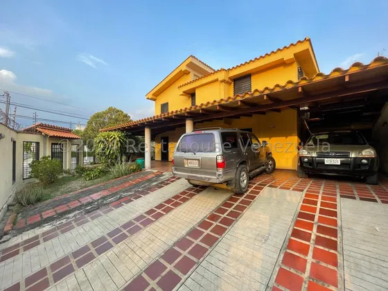 Casa En Venta En La Morita  Urb Andres Bello   Rah 24-24527 Meglisf