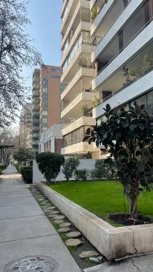 Hermoso Departamento Ubicado En Barrio Consolidado