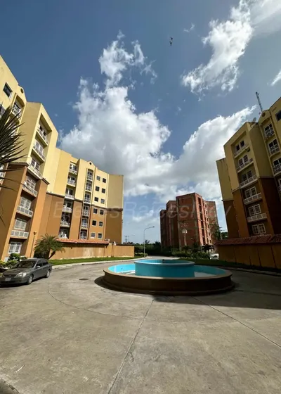 Apartamento En Alquiler Av. Intercomunal Maracay-turmero
