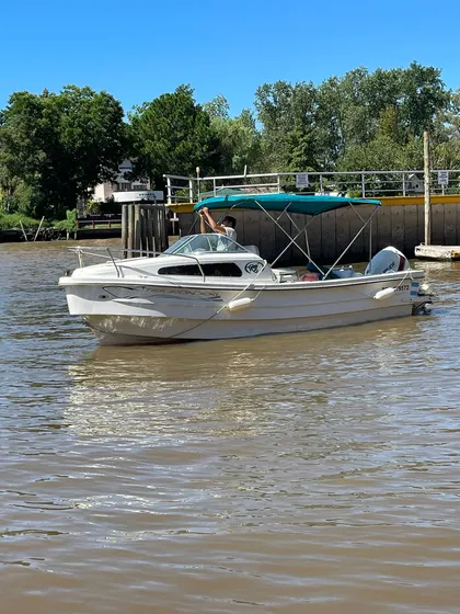 Tracker Tiburón Xxi Evinrude E Tec 130