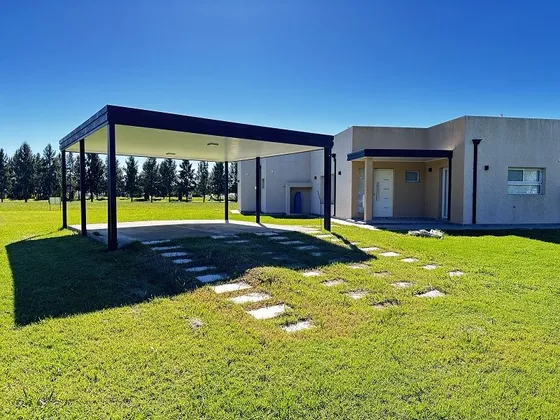 Venta Casa En Puerto Chascomus