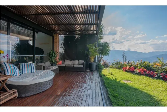 Casa Para La Venta En Medellín Alto De Palmas 
