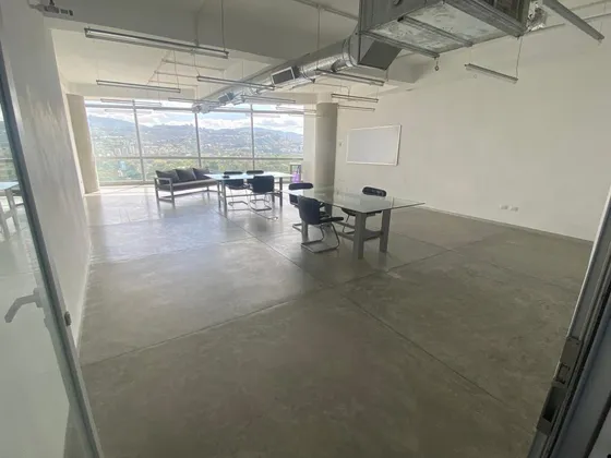 Gm - Alquila Una Espaciosa Oficina En Los Dos Caminos En Moderna Torre Corporativa, Diagonal Al Centro Comercial Millenium.