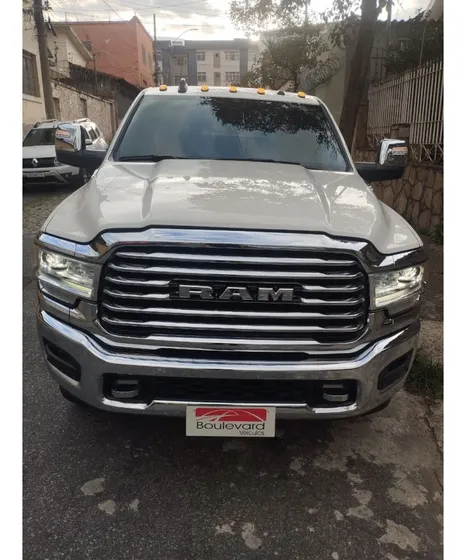 Ram 3500 6.7 I6 Turbo Diesel Limited Longhorn Cd 4x4 Automático