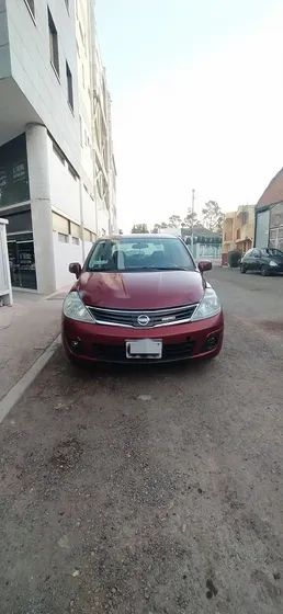 Nissan Tiida 1.8 Tekna Sedan Mt