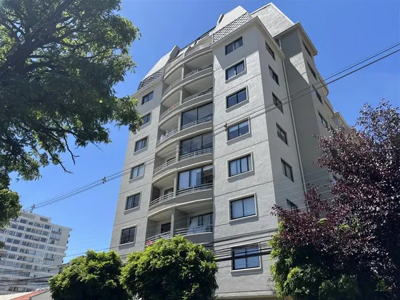 Departamento En Venta De 3 Dorm. En Concepción