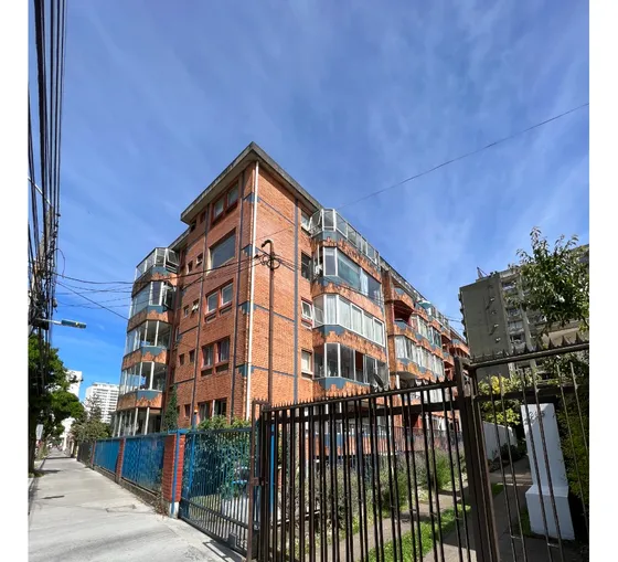 Arriendo Departamento Dúplex Frente A Parque Ecuador