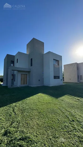 Casa En Venta En Villa Allende Golf
