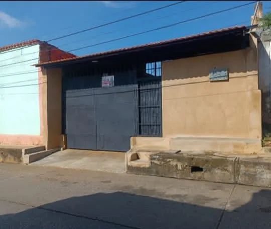 Casa Comercial En La Candelaria Cod. Indiccom-001