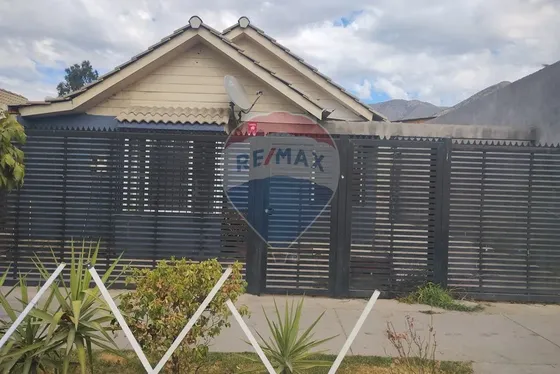 ¡casa Ideal En Larapinta, Lampa, Con Piscina!