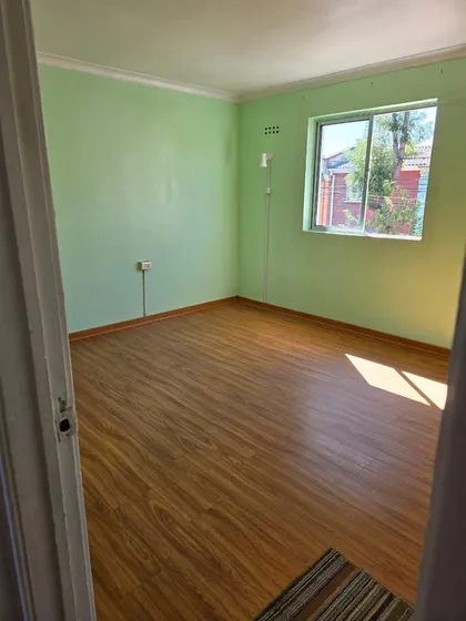 Casa En Venta De 2 Dorm. En Independencia