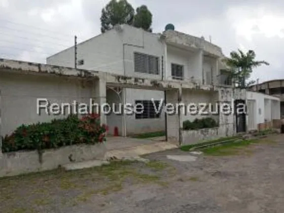  #25-10972  Espectacular Casa En Colinas De Carrizal 
