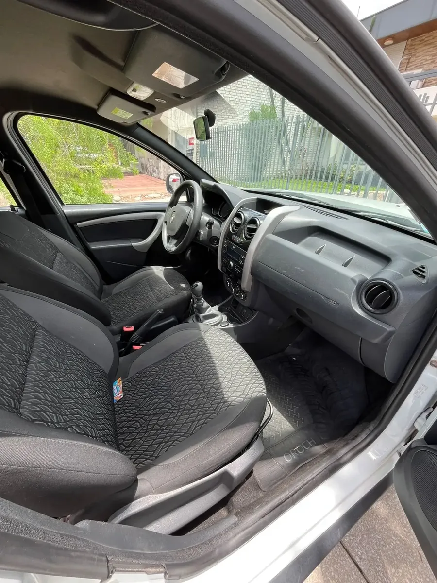 Renault Duster Oroch 2.0 Dynamique5112872879482675211