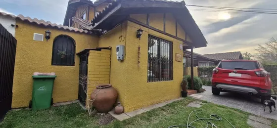 Casa De 2 Pisos 3 Dormitorios 3 Baños Puente Alto