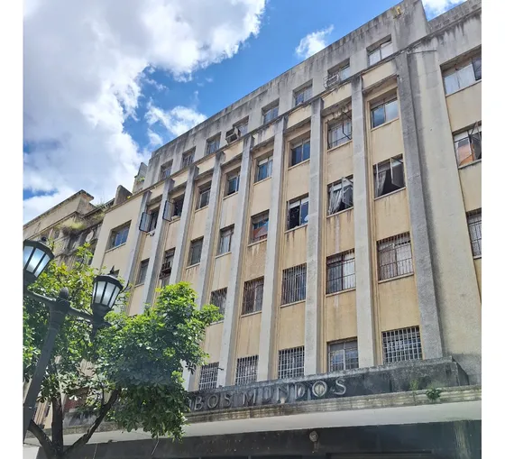 Grupo Best House Vende Confortable Oficina En El Centro De Caracas
