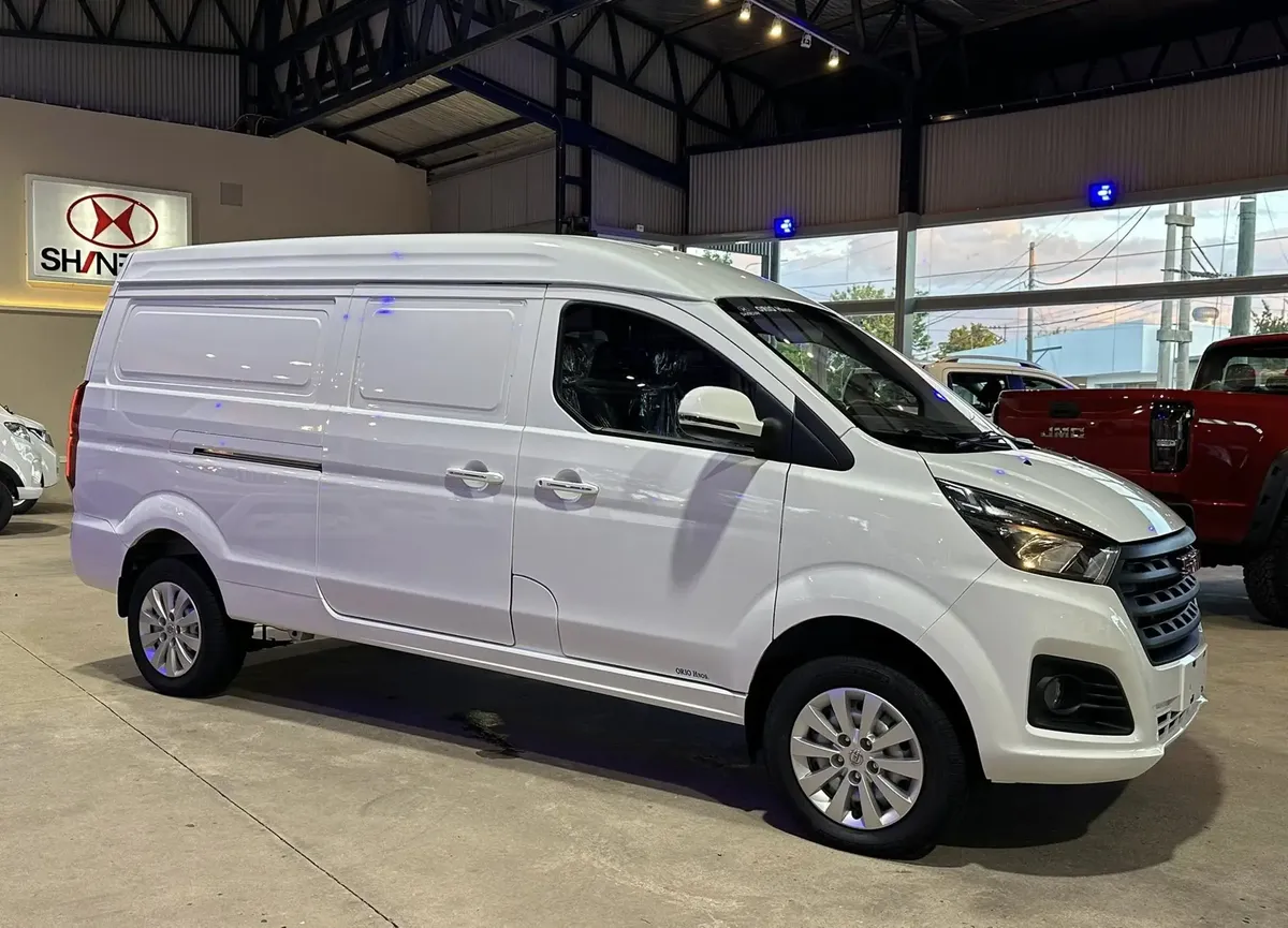 Shineray 2.0 Nafta 136cv Manual M7 2plc Furgón 0km My2026