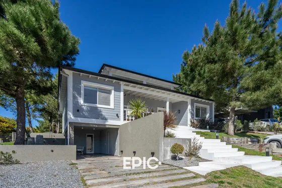 Casa En Venta En Ecuestre