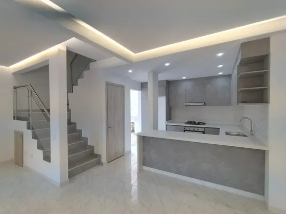 En Venta Casa En Condominio Totalmente Remodelada En La Hacienda Sur De Cali