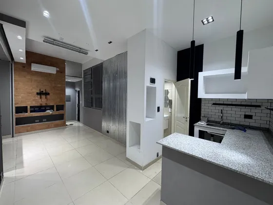 Venta Deposito En Villa Pueyrredón