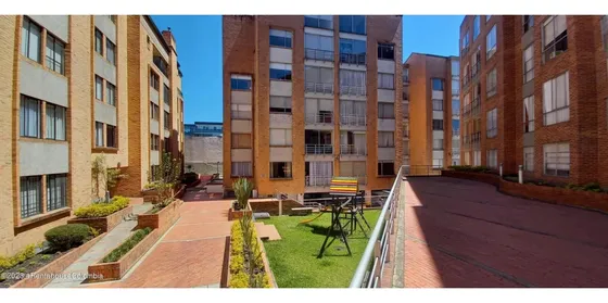 Apartamento En  Morato(bogota) Rah Co: 25-15