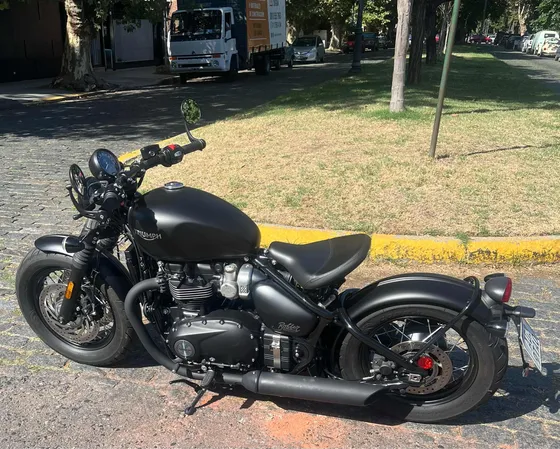 Triumph Bobber Black Edition