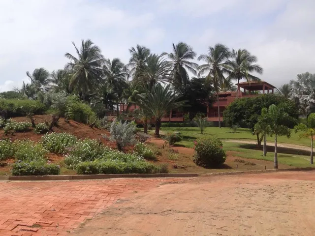 Amplia Casa En La Mira Playa El Agua Ubicación Discreta