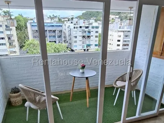 Apartamento En Venta - Cumbres De Curumo - 26-10653 / Edgarys Aranguren