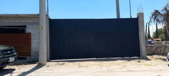 Terreno En Venta A 10min De El Pueblito, En La Pita, Con Local Comercial
