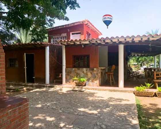 Finca Con Laguna Y Gran Extensión De Terreno En San Juan Bautista, Isla De Margarita, Estado Nueva Esparta.